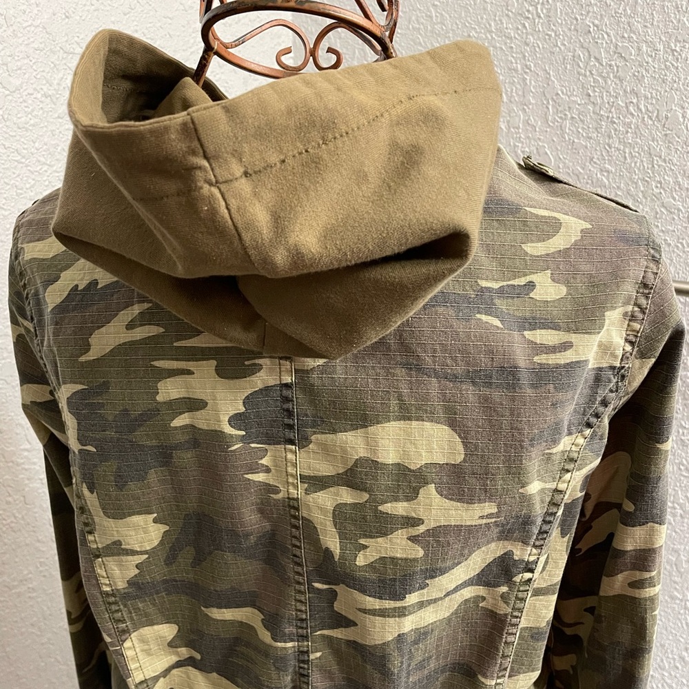 Women Camouflage Print Zipper Hoodie Jacket - Picture 2 of 3